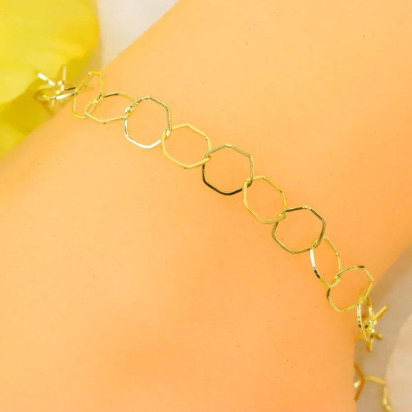 Minimalist Anklet, Sleek & Modern Design, Women’s Fashion, YC110393-A - Picture 5 of 10